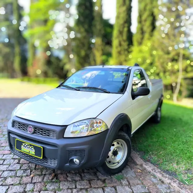 Carro Fiat Strada 2017 Hard Working 1.4 (Flex) (Cabine Simples)