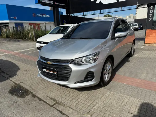 Carro Chevrolet Onix 2023 LT 1.0