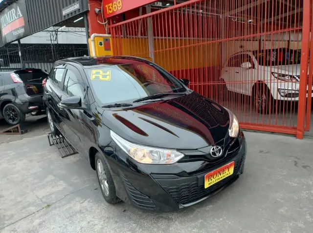 Carro Toyota Yaris 2022 1.5 XL Plus Connect CVT (Flex)