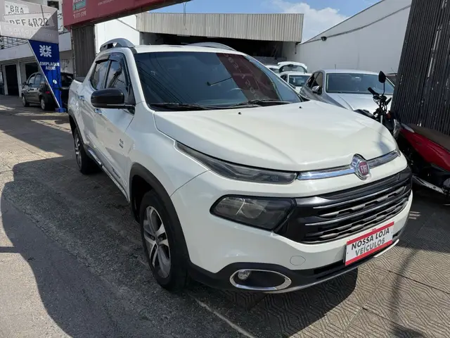 Carro Fiat Toro 2017 Volcano 2.0 diesel AT9 4x4