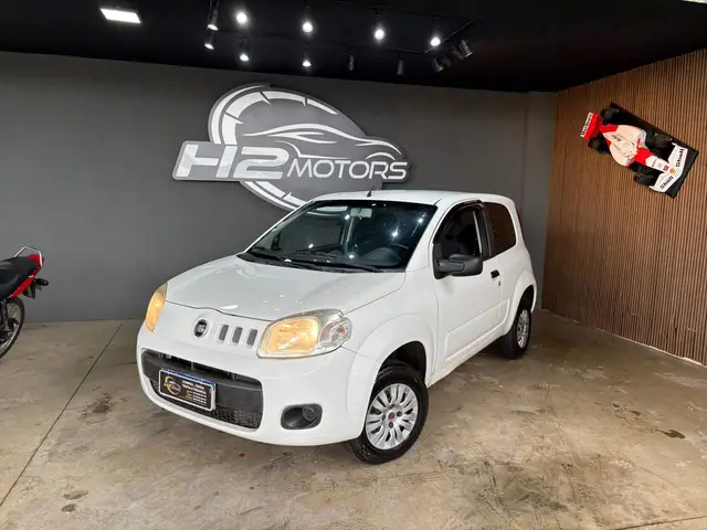 Carro Fiat Uno 2014 Vivace 1.0 8V (Flex) 2p