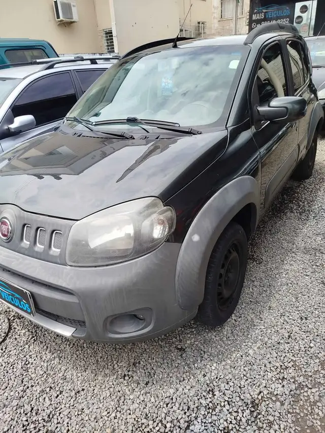 Carro Fiat Uno 2013 Way Celeb. 1.0 8V (Flex) 4p