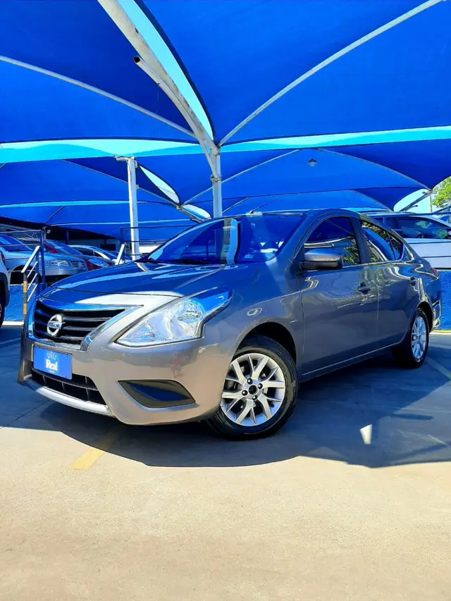 Carro Nissan Versa 2017 1.6 16V SV FlexStart CVT (Flex)