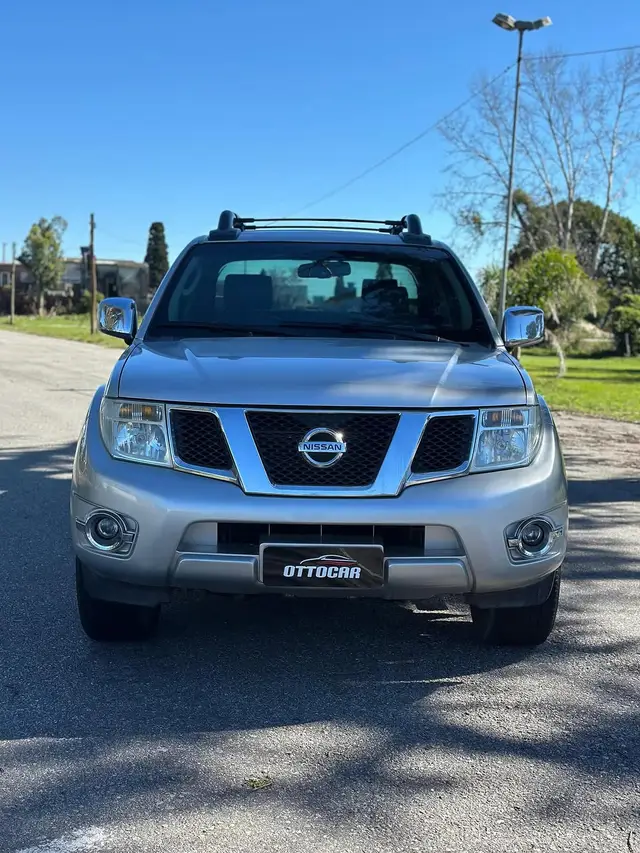 Carro Nissan Frontier 2013 SL 2.5 TD CD 4x4 (aut)