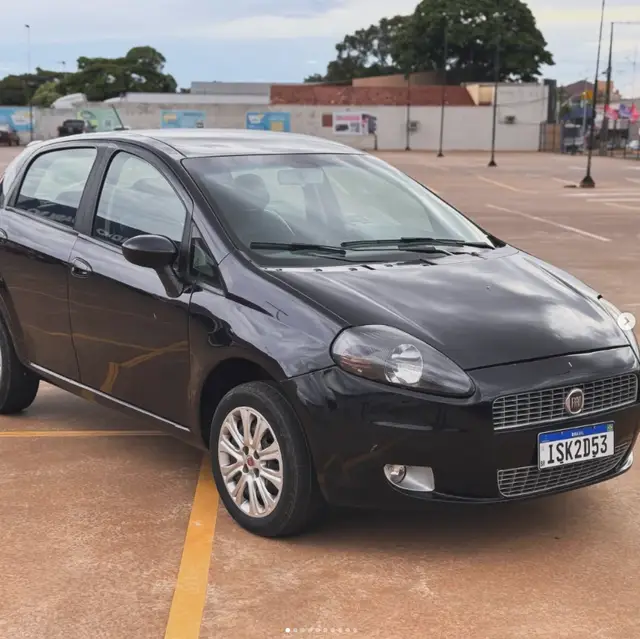 Carro Fiat Punto 2012 Attractive 1.4 (Flex)