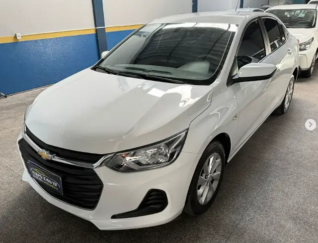 Carro Chevrolet Onix 2023 1.0