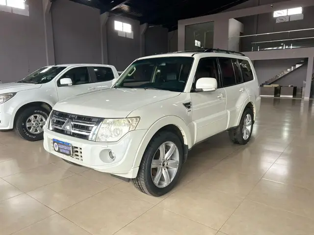 Carro Mitsubishi Pajero Full 2014 3.2 DI-D 3D HPE 4WD