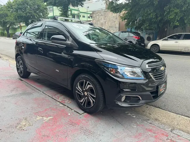 Carro Chevrolet Onix 2016 1.4 LT SPE/4