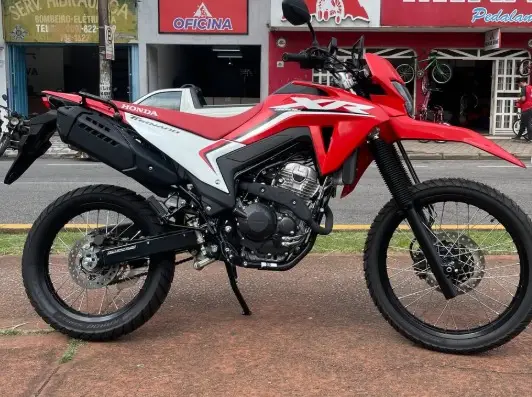 Moto Honda XR 300L 2025 Tornado
