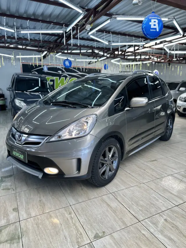 Carro Honda Fit 2013 Twist 1.5 16v (Flex)