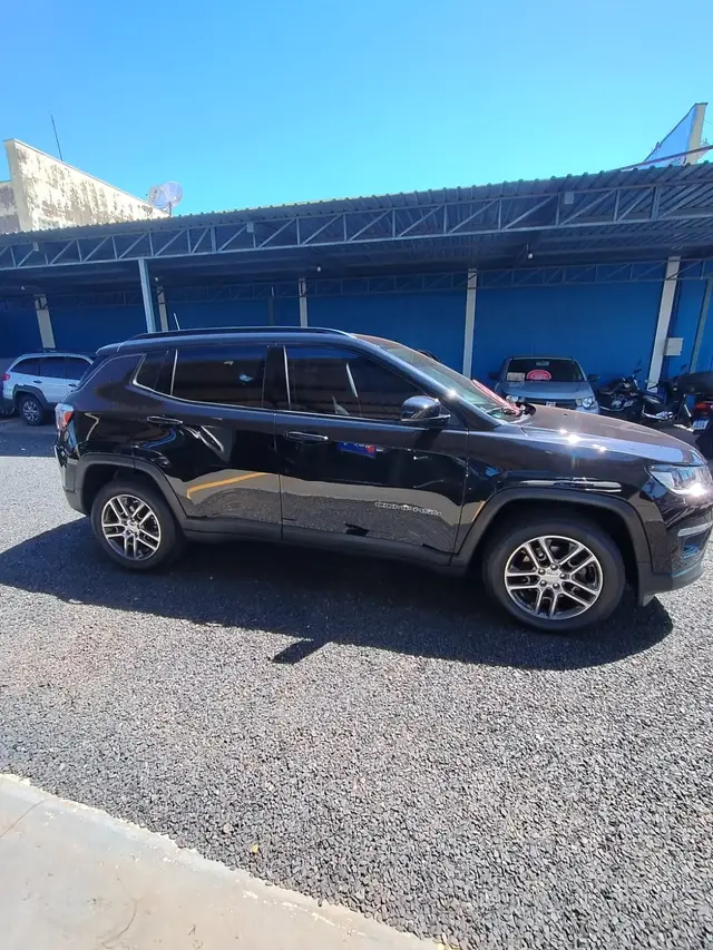 Carro Jeep Compass 2019 2.0 Sport 4x2 (Aut) (Flex)