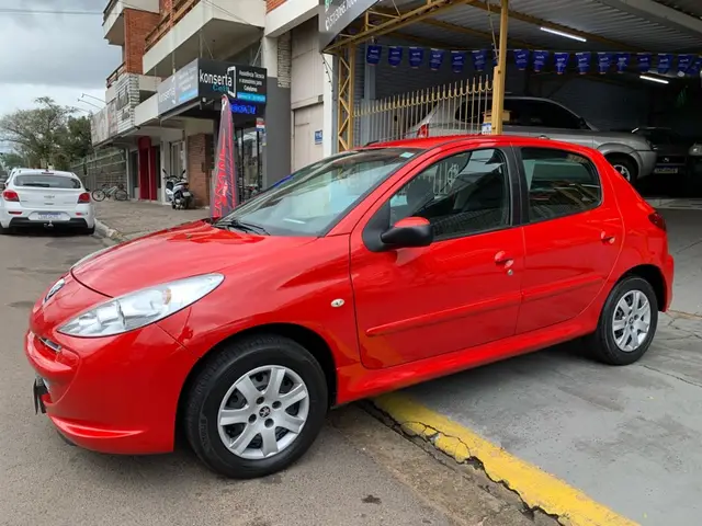 Carro Peugeot 207 2013 Hatch XR 1.4 8V (flex) 4p
