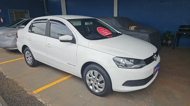 Carro Volkswagen Voyage 2015 1.6 VHT Highline (Flex)