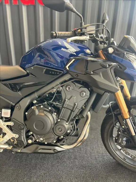 Moto Honda CB 500F 2024 (ABS)