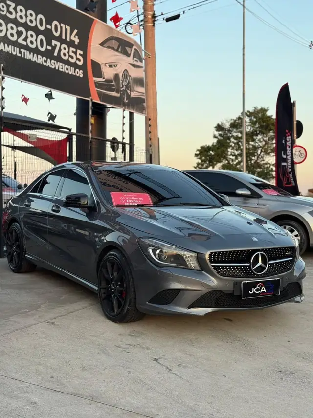 Carro Mercedes-Benz Classe A  2016 200 1.6 Turbo FlexFuel DCT