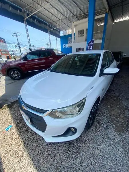 Carro Chevrolet Onix 2024 1.0