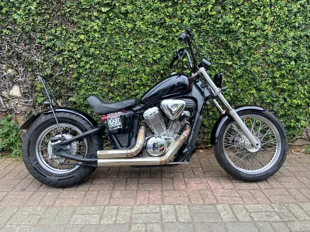 Moto Honda VT 600 2000 C Shadow