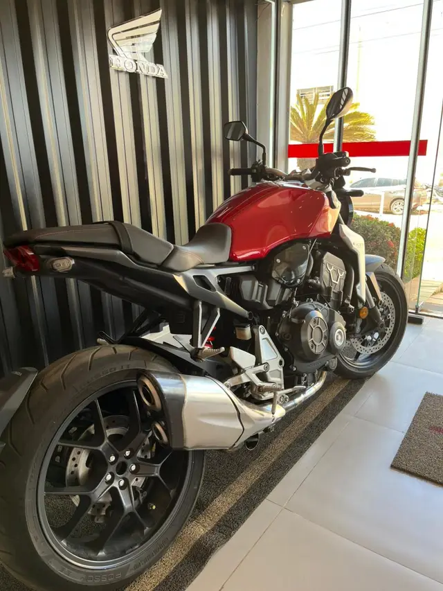 Moto Honda CB 1000R 2021 (ABS)