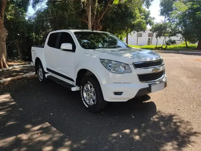Carro Chevrolet S10 Cabine Dupla 2015 S10 2.8 CTDI LT 4WD (Cabine Dupla)
