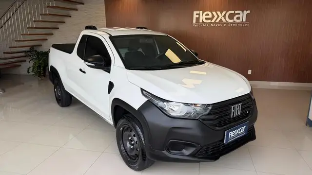 Carro Fiat Strada 2025 Endurance 1.3 Flex 8V CS