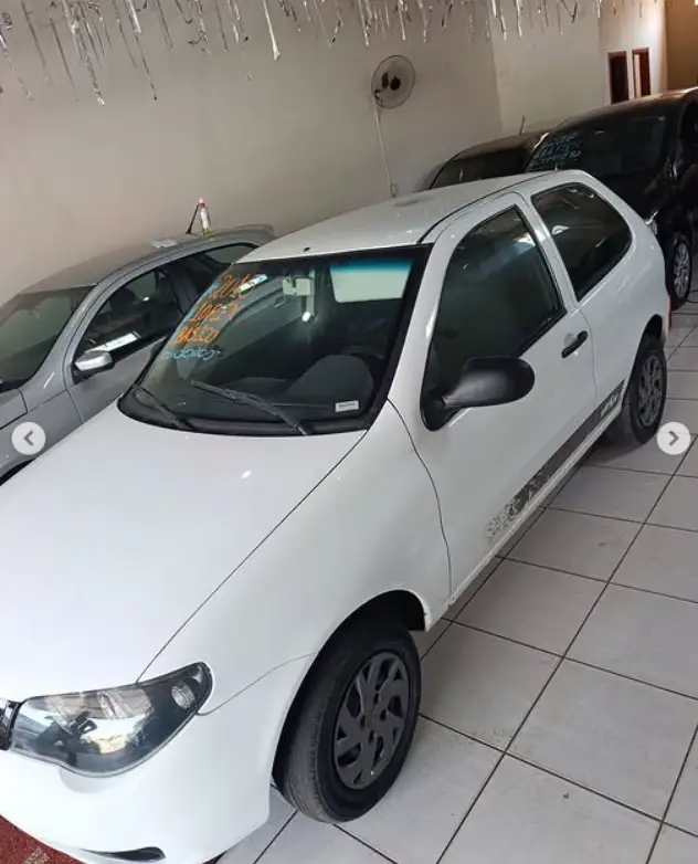 Carro Fiat Palio 2015 Fire 1.0 8V (Flex) 2p