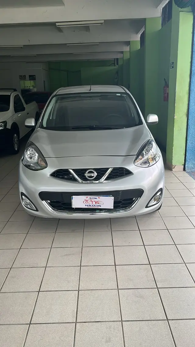 Carro Nissan March 2015 1.6 16V SL (Flex)