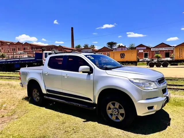 Carro Chevrolet S10 Cabine Dupla 2013 S10 LT 2.8 diesel (Cab Dupla) 4x2