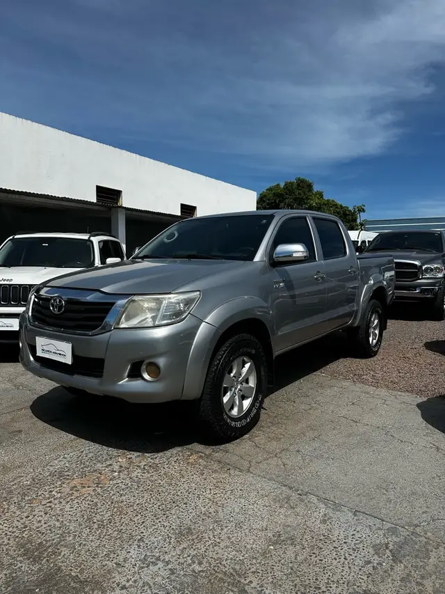 Carro Toyota Hilux Cabine Dupla 2015 Hilux 2.7 SRV CD 4x2 (Flex) (Aut)