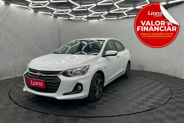 Carro Chevrolet Onix Plus 2024 LT 1.0