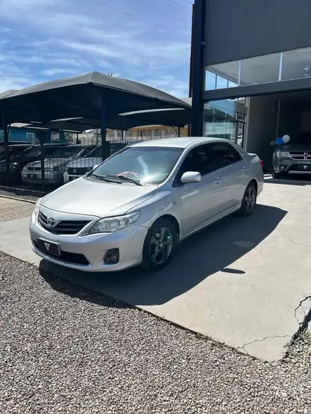 Carro Toyota Corolla 2014 Sedan 1.8 Dual VVT-i  XLI (aut) (flex)