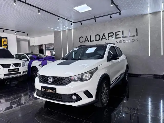 Carro Fiat Argo 2020 1.3 Trekking (Flex)