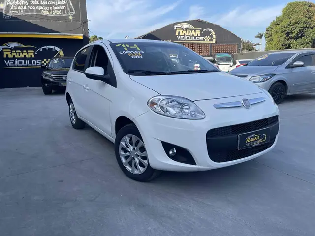 Carro Fiat Palio Weekend 2014 Attractive 1.4 8V (Flex)