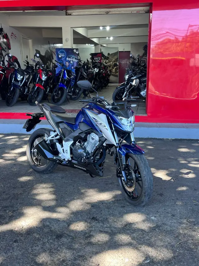 Moto Honda CB 300F Twister 2026 ABS