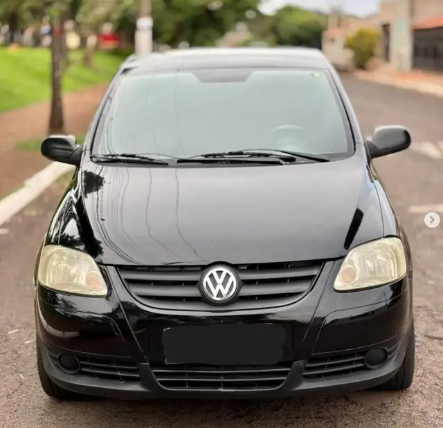 Carro Volkswagen Fox 2009 1.0 8V (Flex) 4p