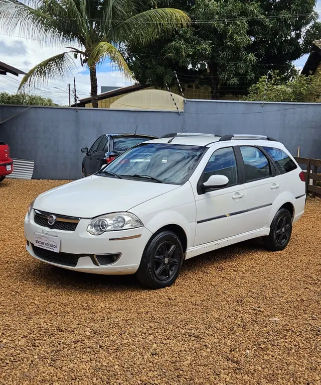 Carro Fiat Weekend 2015 Attractive 1.4 Fire (Flex)