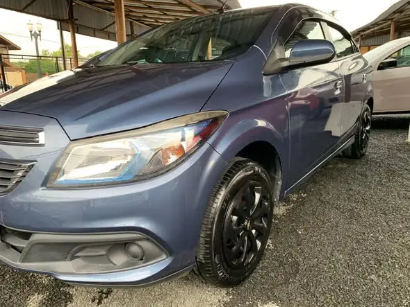 Carro Chevrolet Onix 2015 1.4 LT SPE/4