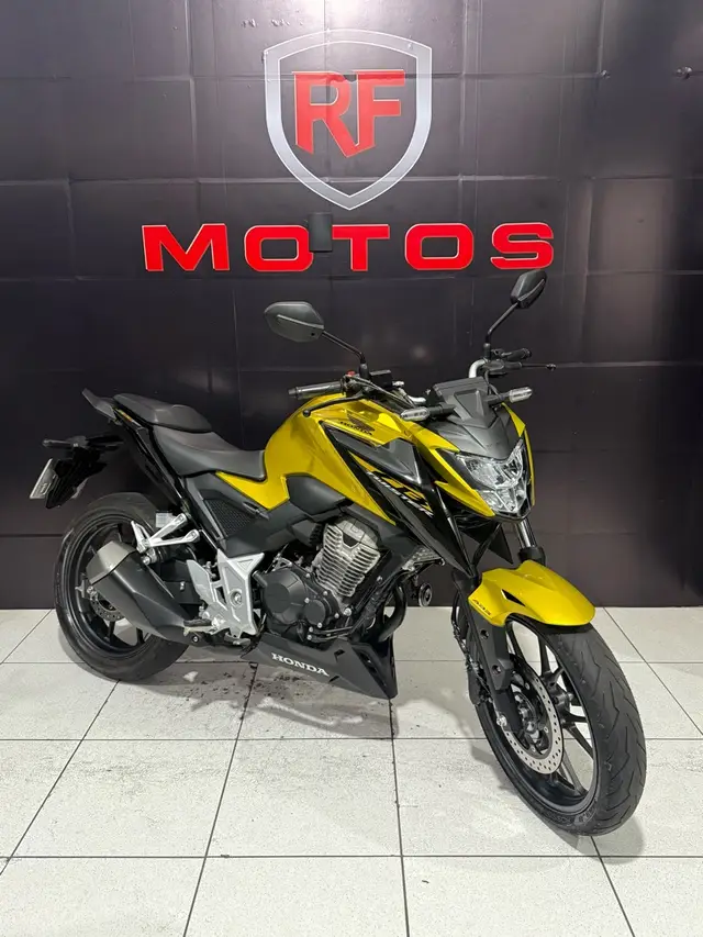 Moto Honda CB 300F Twister 2023 (ABS)
