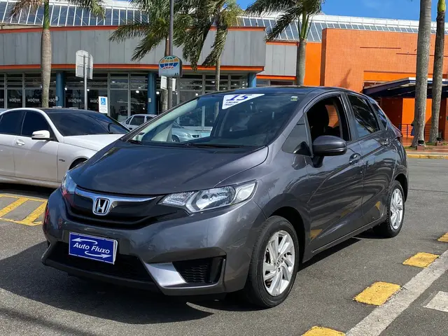 Carro Honda Fit 2015 1.5 16v LX CVT (Flex)