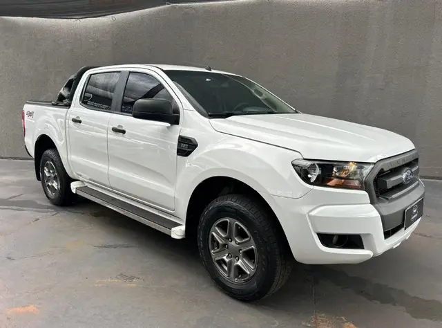Carro Ford Ranger Cabine Dupla 2017 Ranger XLS 2.2 4x4 CD Diesel (Mec.)