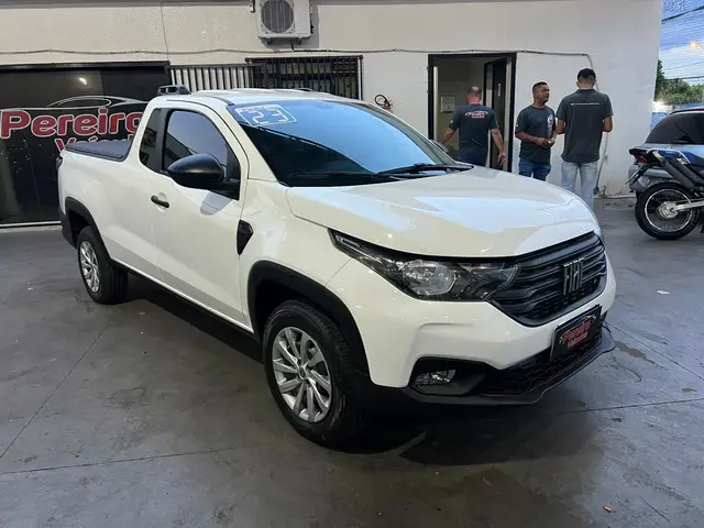Carro Fiat Strada 2023 Endurance 1.4 Cabine Plus (Flex)