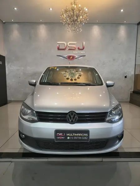 Carro Volkswagen Fox 2014 1.6 VHT (Flex)