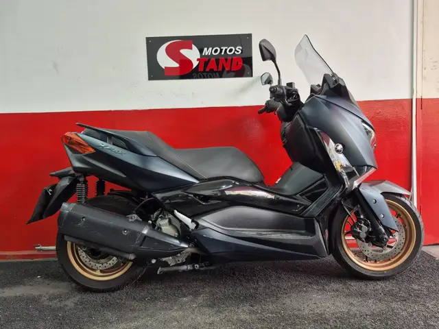 Moto Yamaha XMax 2023 ABS