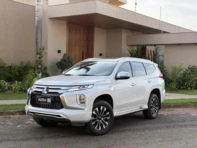 Carro Mitsubishi Pajero Sport 2024 HPE 2.4
