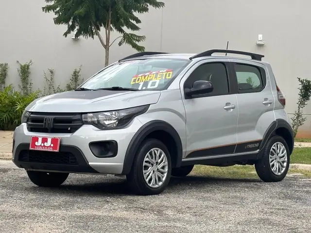 Carro Fiat Mobi 2024 Trekking 1.0