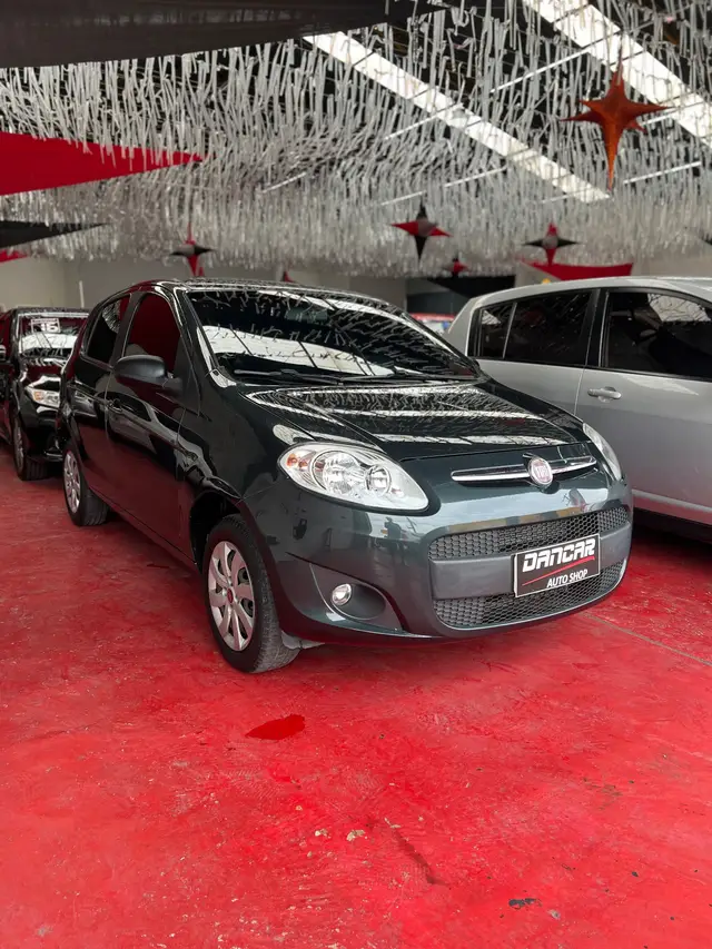Carro Fiat Palio 2013 Attractive 1.4 8V (Flex)