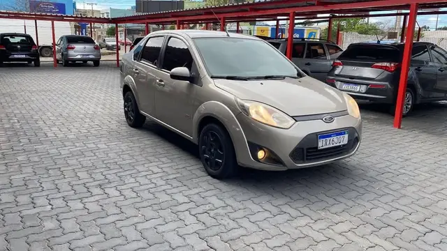 Carro Ford Fiesta Sedan 2012 1.6 (Flex)