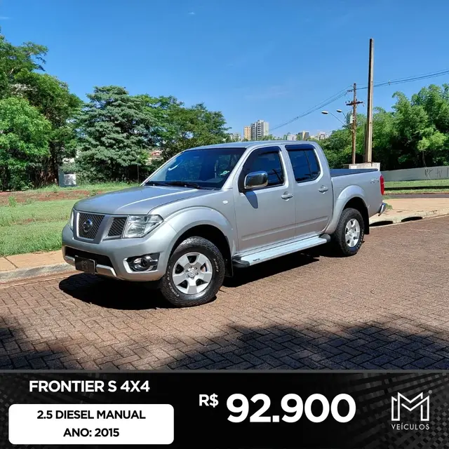 Carro Nissan Frontier 2015 2.5 TD CD 4x4 S