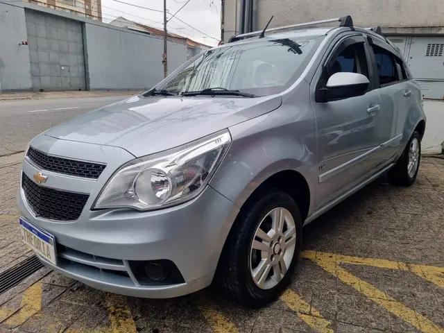 Carro Chevrolet Agile 2010 LTZ 1.4 8V (Flex)
