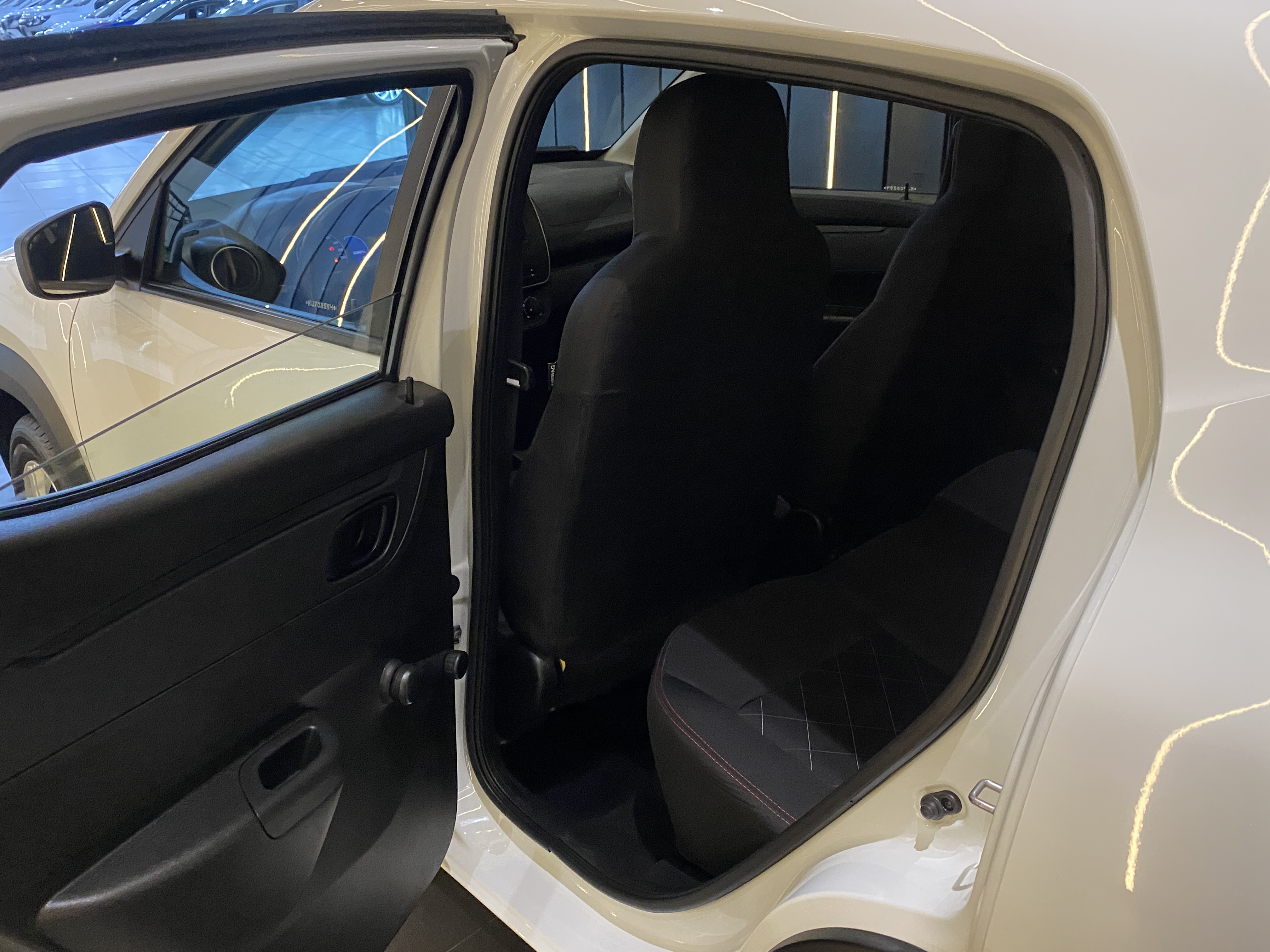 Renault-Kwid-Zen 1.0 12v SCe (Flex)