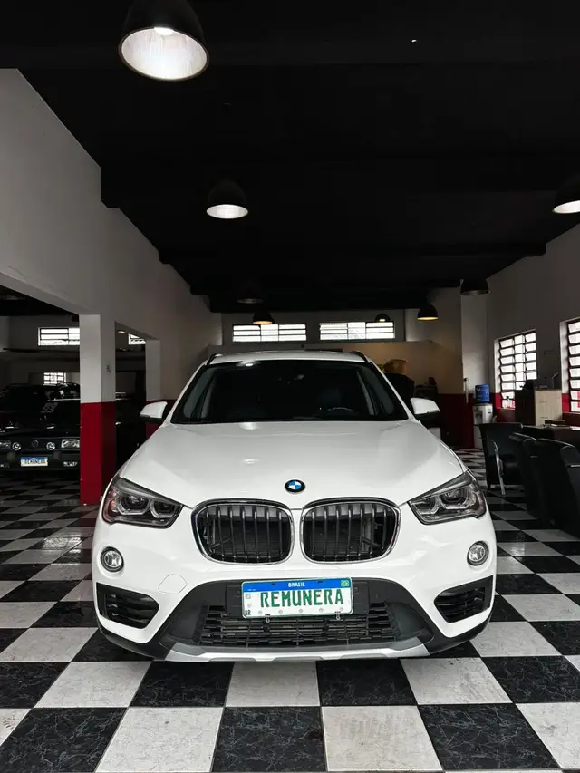 Carro BMW X1 2019 2.0 sDrive20i GP ActiveFlex